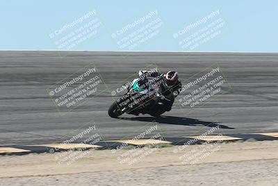 media/Oct-13-2025-Moto Forza (Mon) [[a66d839500]]/4-C Group/Session 2 (Bowl)/